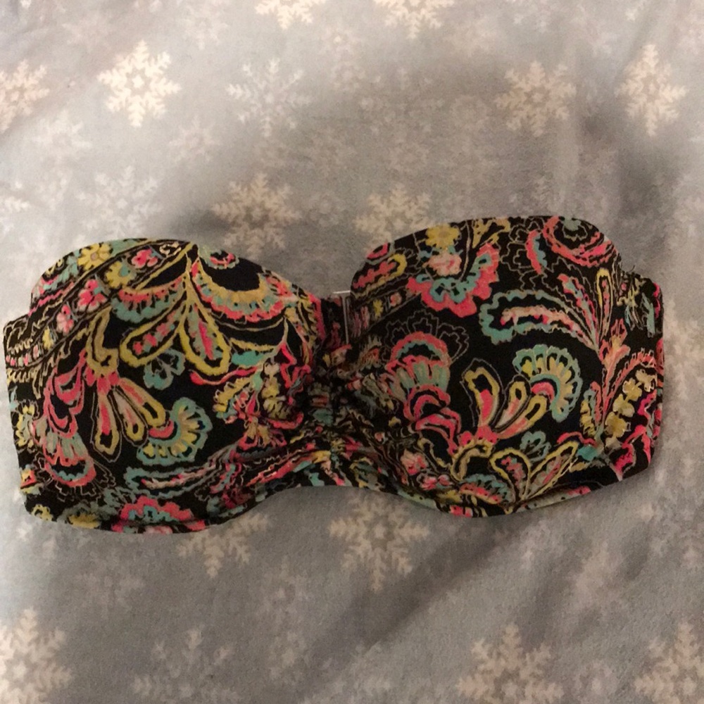 34D strapless Victoria secrets bikini top